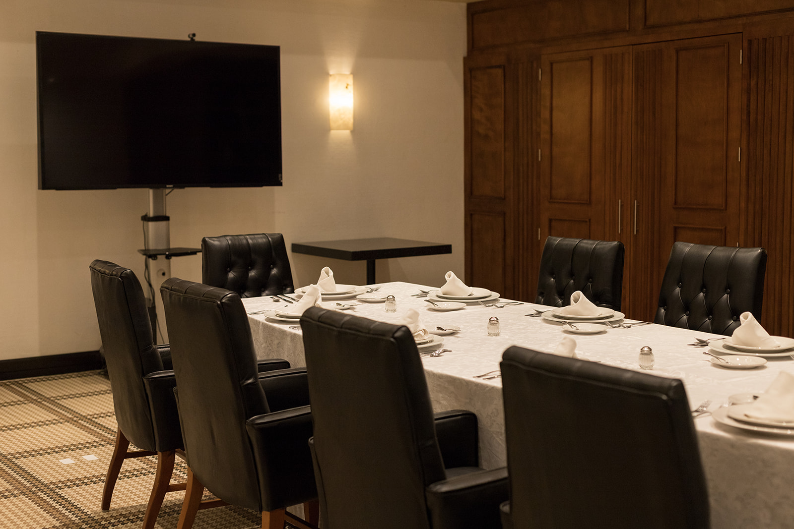 Salón consejo Hotel León reuniones