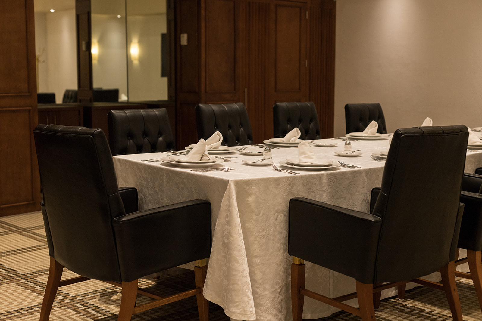 Salón consejo Hotel León eventos